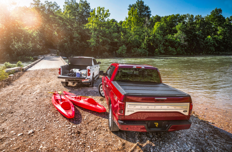 UnderCover 15-20 Ford F-150 5.5ft Flex Bed Cover | Ford F-150 (15-20) / Raptor (17-20)) (FX21019)