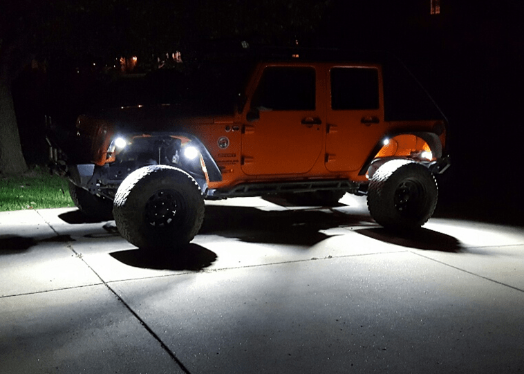 0606 Wide Symmetric 1000 elumen LED offroad accessory | Iron Ridge Offroad