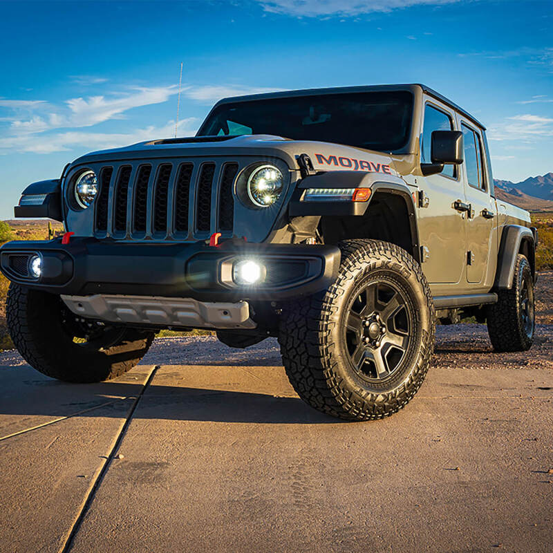 ARB V3JW2KWSO Nacho Quatro SAE White Plug N Play Fog Light Kit | Jeep JL/JT (20-25/18-25) (V3JW2KWSO)