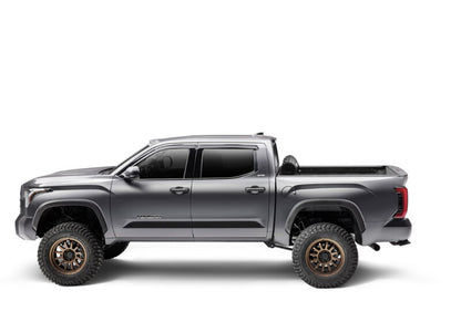 BAK 2022+ Toyota Tundra 5.5ft Bed Revolver X4S Bed Cover | Toyota Tundra (22+) (80440)