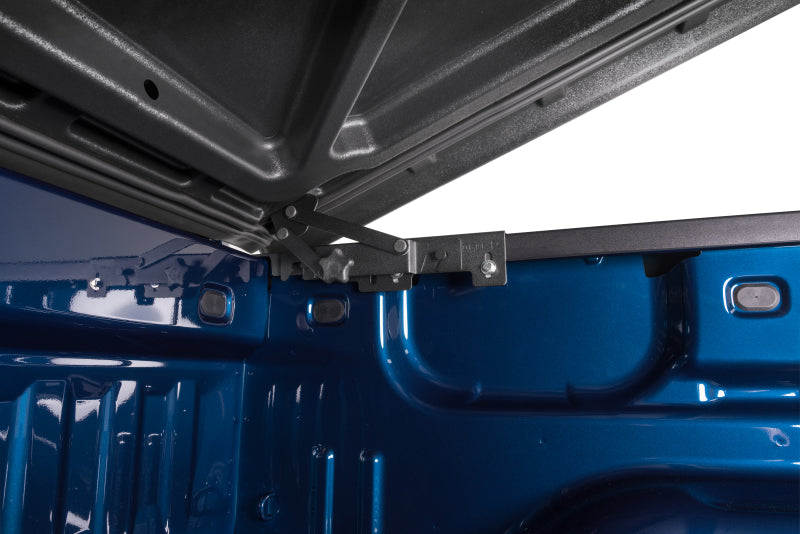 Undercover 6ft Lux Bed Cover | Ford Ranger (19-26) (UC2196L-YZ)