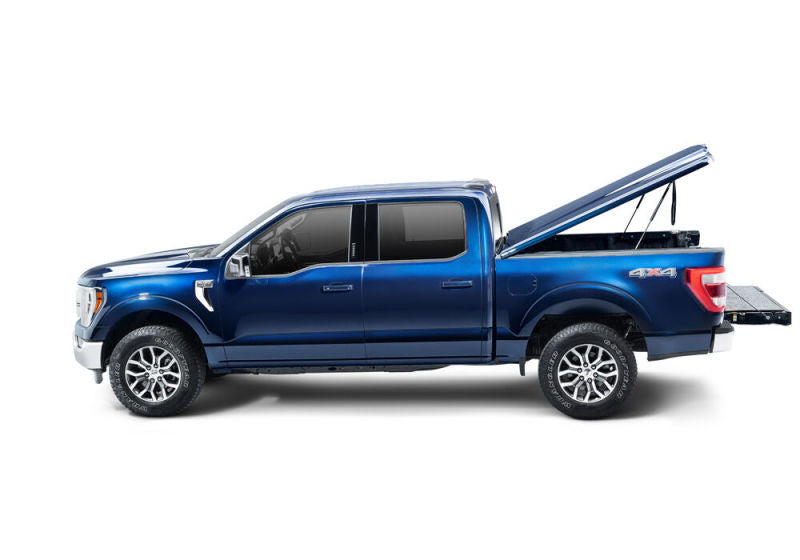 Undercover Tonneau Cover | Ford F-150 (22-26) Lightning & 23-24 F-150 (UC2208L-EA)