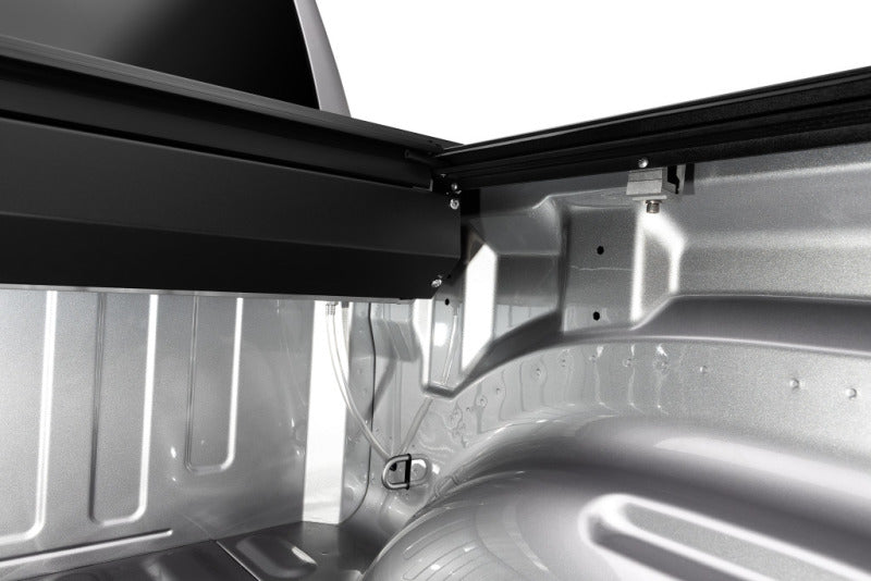 Roll-N-Lock M-Series Retractable Tonneau Cover | Ram 1500/2500/3500 (19-26) (LG402M)