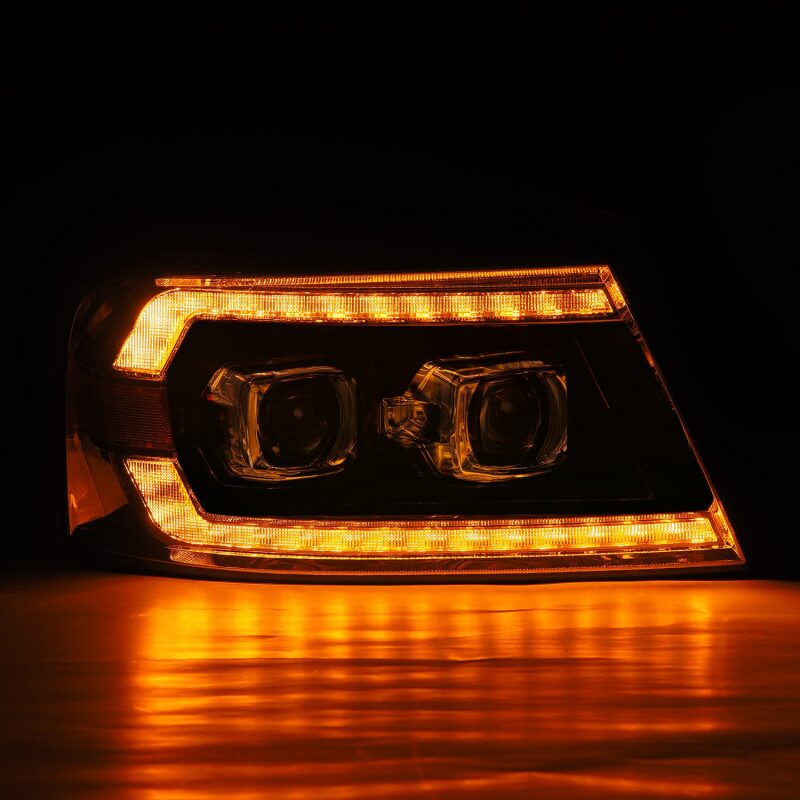 AlphaRex PRO-Series Halogen Projector Headlights | Ford F150 / Lincoln Mark LT (04-08) (880134)