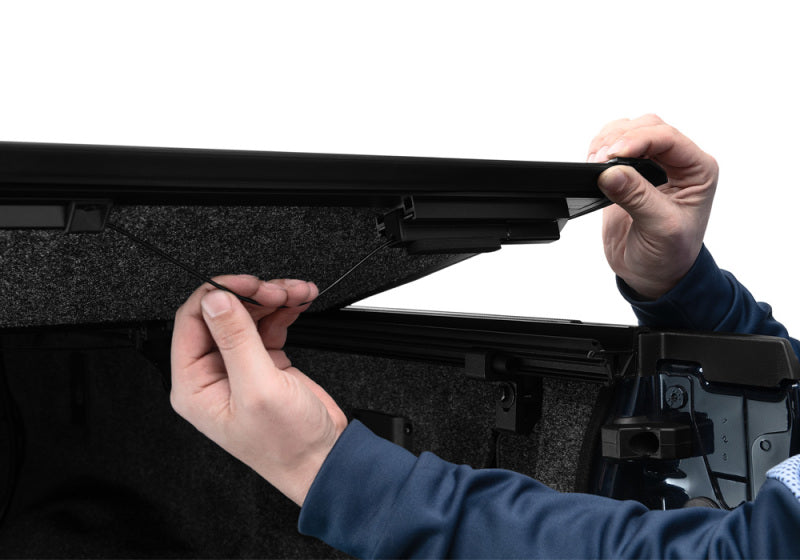 Undercover Ultra Flex Bed Cover | Ford F-150 (21-23) / F-150 (24-26) / F-150 Raptor (21-23) / F-150 Raptor (24-26) / F-150 Lightning (22+) (UX22029)