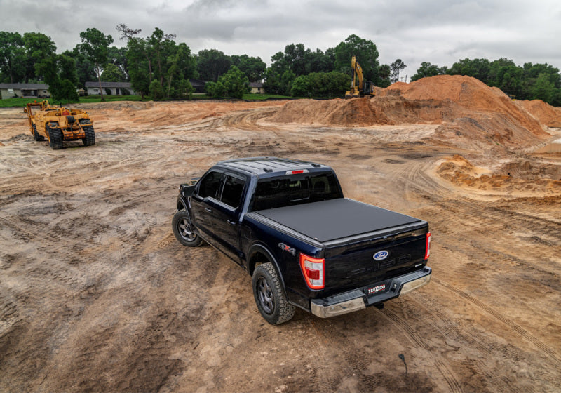 Truxedo 09-14 Ford F-150 5ft 6in Pro X15 Bed Cover | Ford F-150 (13-14) / (09-12) / Raptor (10-14) (1497601)