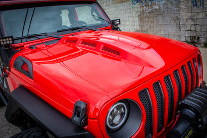 DV8 Offroad Primer Black Heat Dispersion Hood: Jeep Wrangler (18-21) / Gladiator (20-21)