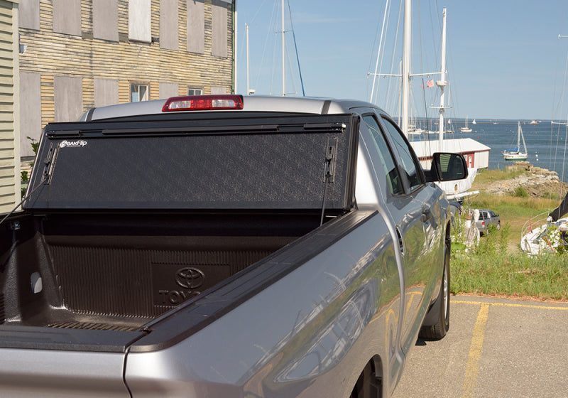 BAK 2022+ Toyota Tundra 5.5ft Bed BAKFlip G2 Bed Cover | Toyota Tundra (22+) (226440)