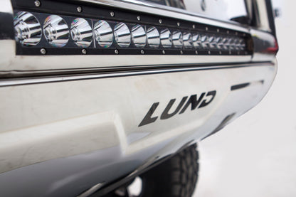 Lund Bull Bar w/ Light & Wiring | Toyota Tacoma (05-15) (47021210)