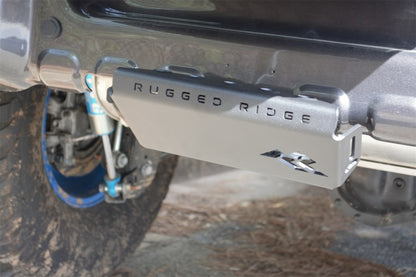 Rugged Ridge Hitch Skid Plate 2in Receiver: Jeep Wrangler / Gladiator (07-26) - Textured Black
