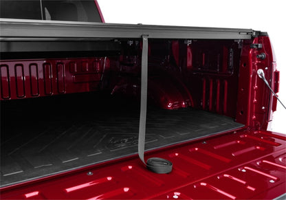 Roll-N-Lock M-Series Retractable Tonneau Cover | Ford F-150 (15-18) / F-150 (18-20) (LG102M)