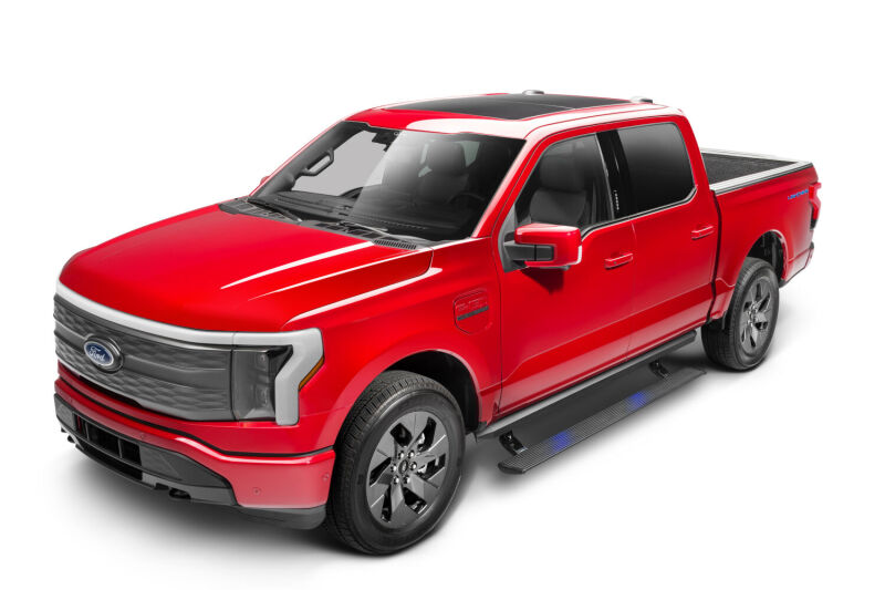 AMP Research PowerStep XL | Ford F-150 (21-26) / Raptor (22-26) / Lightning (22-26) (77152-01A)