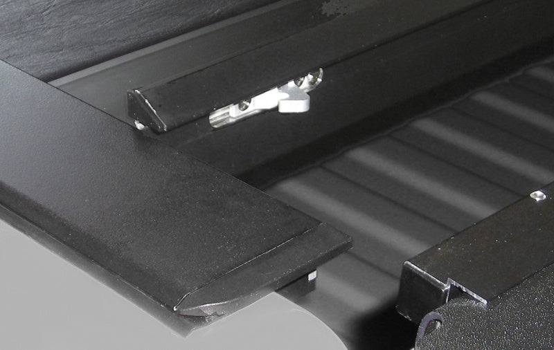 Roll-N-Lock M-Series Retractable Tonneau Cover | Ford F-150 (09-14) (LG111M)