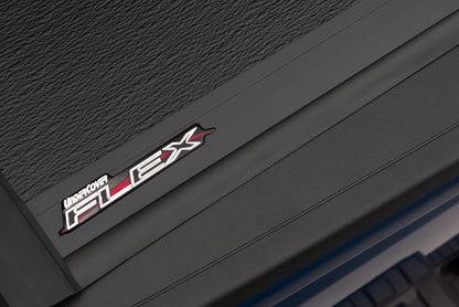UnderCover 15-20 Ford F-150 5.5ft Flex Bed Cover | Ford F-150 (15-20) / Raptor (17-20)) (FX21019)