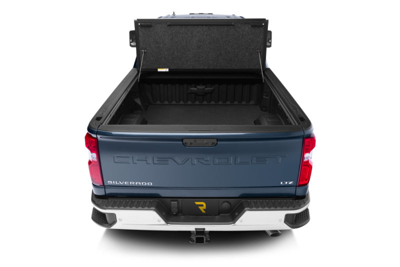 UnderCover Ultra Flex Hard Folding Tonneau Cover | Chevrolet Silverado 2500HD / 3500HD / GMC Sierra 2500HD / 3500HD (20-26) (UX12024)