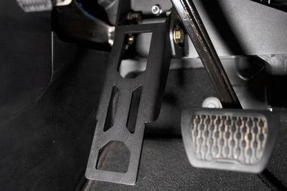 DV8 Offroad Adjustable Dead Pedal: Jeep Gladiator (20-22) / Wrangler (18-22)