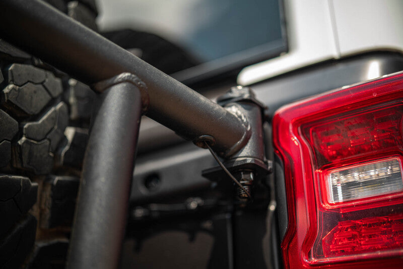 DV8 Offroad Body Mounted Tire Carrier | Jeep Wrangler JL (18-25) (TCJL-14)