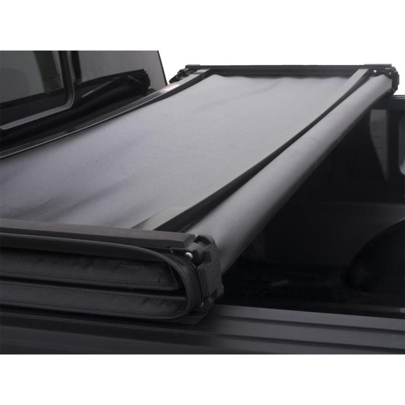 Lund Genesis Tri-Fold Tonneau Cover | Ford F-150 (04-14) 5.5ft Bed (95072)