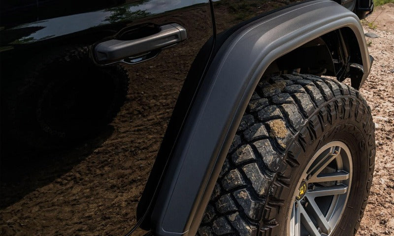 Bushwacker HyperForm Flat Fender Flares 4pc (F&R): Jeep Wrangler (18-24) - Black