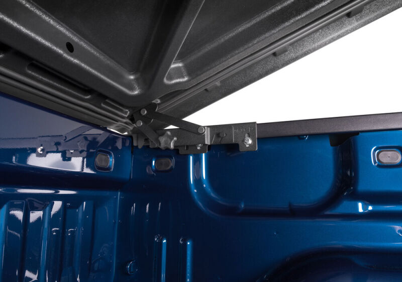 Undercover 6ft Lux Bed Cover | Ford Ranger (19-26) (UC2196L-YZ)