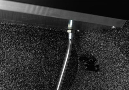 Roll-N-Lock M-Series Retractable Tonneau Cover | Ford F-150 (21-23 / 24-26) / F-150 Raptor (21-23 / 24-26) / F-150 Lightning (22-26) (LG131M)