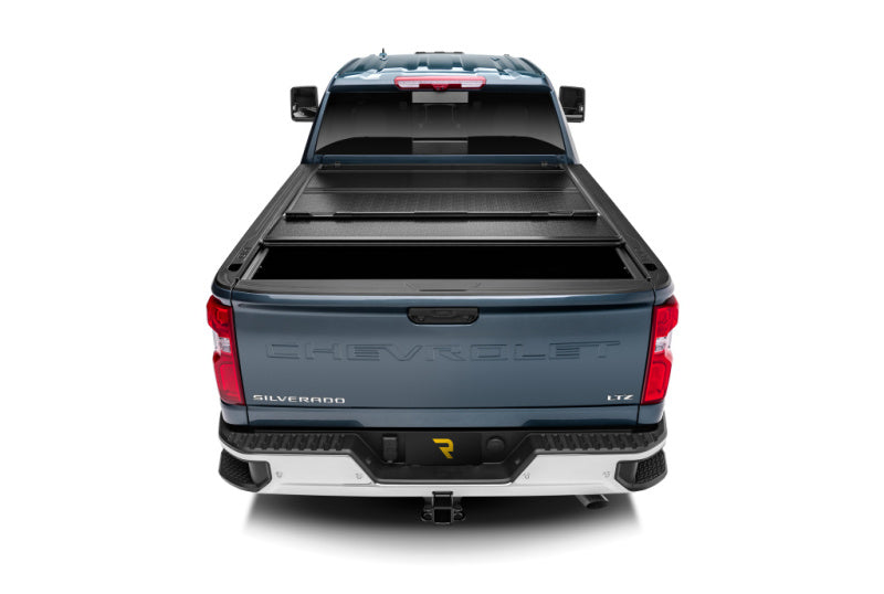 BAK Industries G2 Tonneau Cover | Chevrolet Silverado 2500HD/3500HD / GMC Sierra 2500HD/3500HD (20-26) (226134)