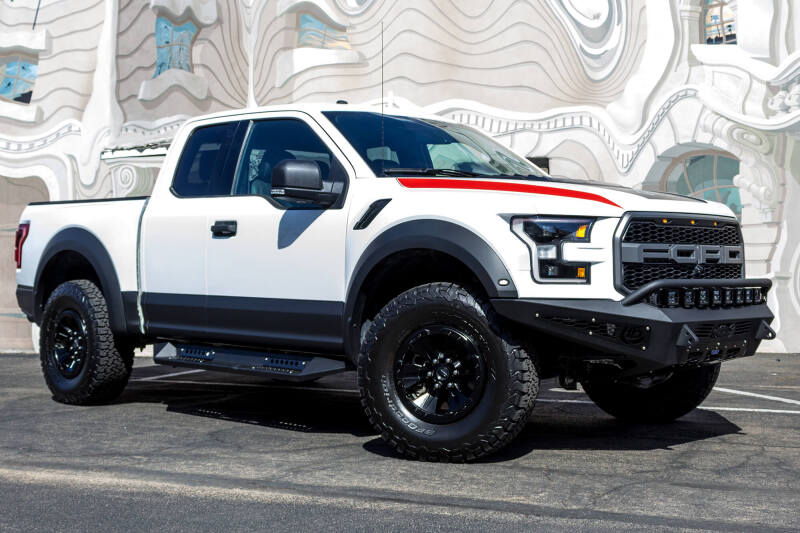 Addictive Desert Designs HoneyBadger Front Bumper | Ford F-150 Raptor (17-18) (F117432860103)