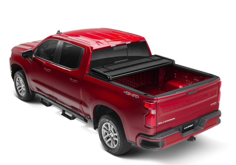 Lund Hard Fold Tonneau Cover | Chevrolet Colorado Fleetside 6ft Bed (15-17) (969165)