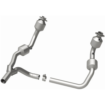 Magnaflow Direct Fit Catalytic Converter Federal/EPA (F&R): Jeep Wrangler JK 07-09 3.8L