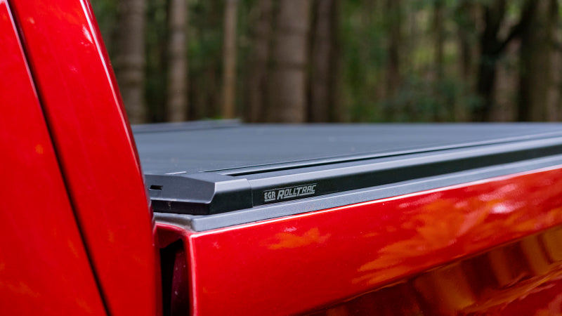 EGR RollTrac Electric Retractable Bed Cover | Chevrolet Silverado 1500 / ZR2 / GMC Sierra 1500 / AT4 / AT4X (19-26) (RT039603E)