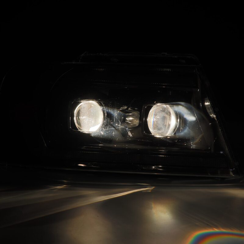 AlphaRex LUXX-Series Alpha-Black Projector Headlights | Ford F150 / Lincoln Mark LT (04-08) (880133)