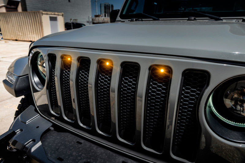 Oracle Lighting Pre-Runner Style LED Grille Kit: Jeep Gladiator 2020-2023 w/ Amber