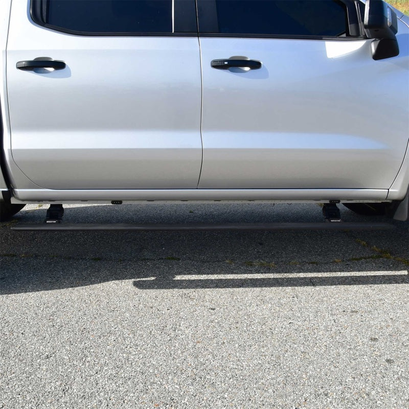 Westin Pro-e Power Running Boards | Chevrolet Silverado 1500 (19-26) / GMC Sierra 1500 (19-26) / Silverado ZR2 (22-26) (29-24135)
