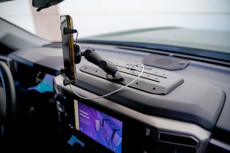 DV8 Offroad Digital Device Dash Mount | Toyota Tundra (22-26) (DMT2-01)