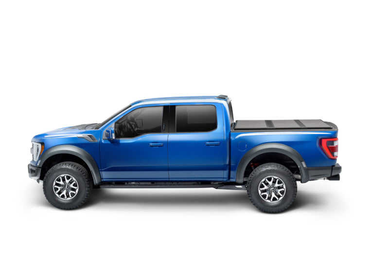 Extang 5ft 7in Bed Solid Fold ALX | Ford F-150 (18-20) / Raptor (17-20) (88475)