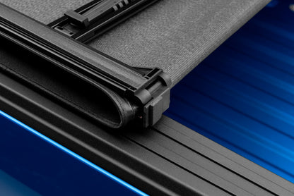 LUND Genesis Elite Tri-Fold Tonneau Cover | Toyota Tacoma (16-23) (958186)