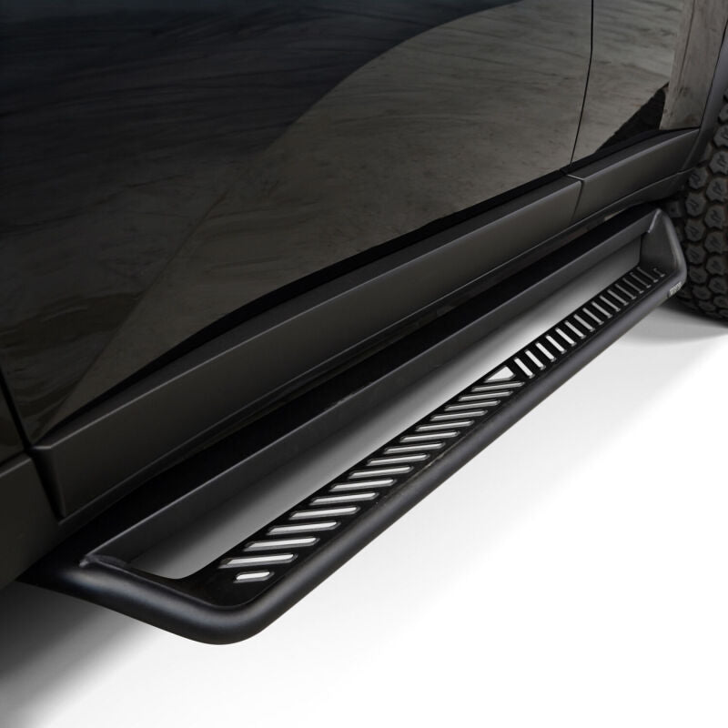 Westin Outlaw Drop Running Boards | Toyota Land Cruiser (24-26) (20-43795)