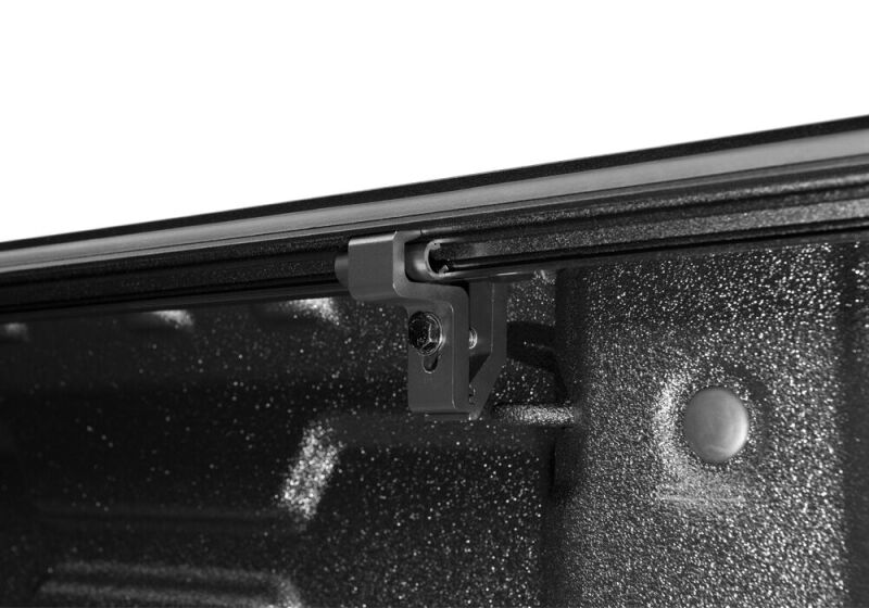 Undercover ArmorFlex Hard Folding Tonneau Cover | Chevrolet Silverado 2500HD / 3500HD / GMC Sierra 2500HD / 3500HD (20-26) (AX12024)