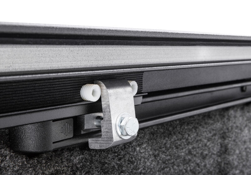 RetraxPRO XR Bed Cover w/ Trax Rail System | Toyota Tundra (22-26) (T-80863)