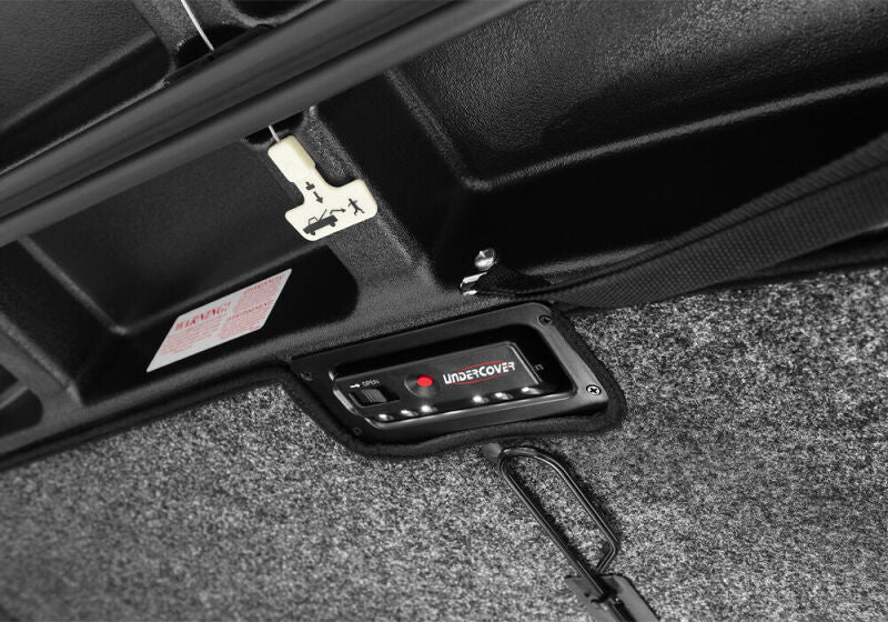 UnderCover Elite LX Bed Cover | Ford F-150 (21-23, 24-26) / Lightning (22-26) (UC2208L-AZ)