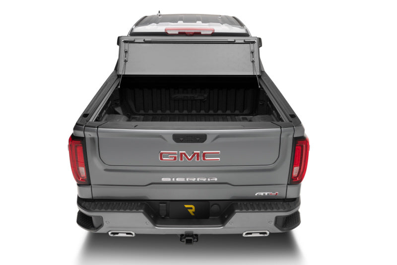 BAK F1 Hard Folding Tonneau Cover | Chevrolet Silverado 1500 (19-26) / ZR2 (22-26) / GMC Sierra AT4 (22-26) / AT4X (22-26) (772130)