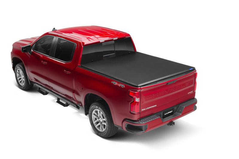Lund Genesis Tri-Fold Tonneau Cover | Chevrolet Colorado (15-22) / Colorado ZR2 (17-22) / GMC Canyon (15-22) (95080)