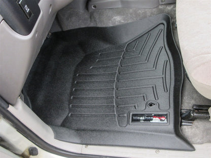 WeatherTech Front FloorLiner | Toyota Tacoma (00-04) (440101)