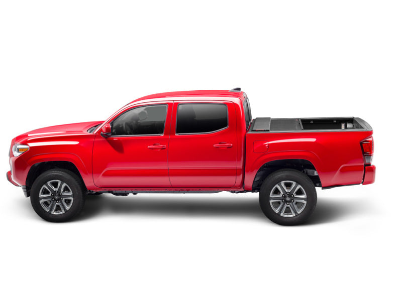 Roll-N-Lock M-Series Tonneau Cover | Toyota Tacoma (16-19 / 20-23) (LG531M)