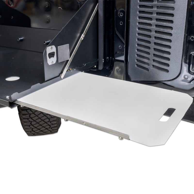 I-Line Tailgate Table with Integrated Cutting Board - IAG-ACC-F3142 image 3