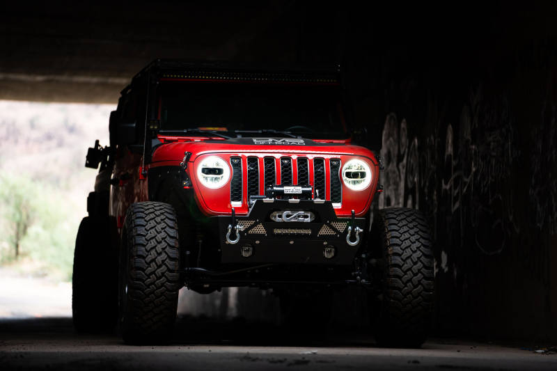 DV8 Offroad LED Projector Headlights: Jeep Wrangler (18-21) / Gladiator (20-21)