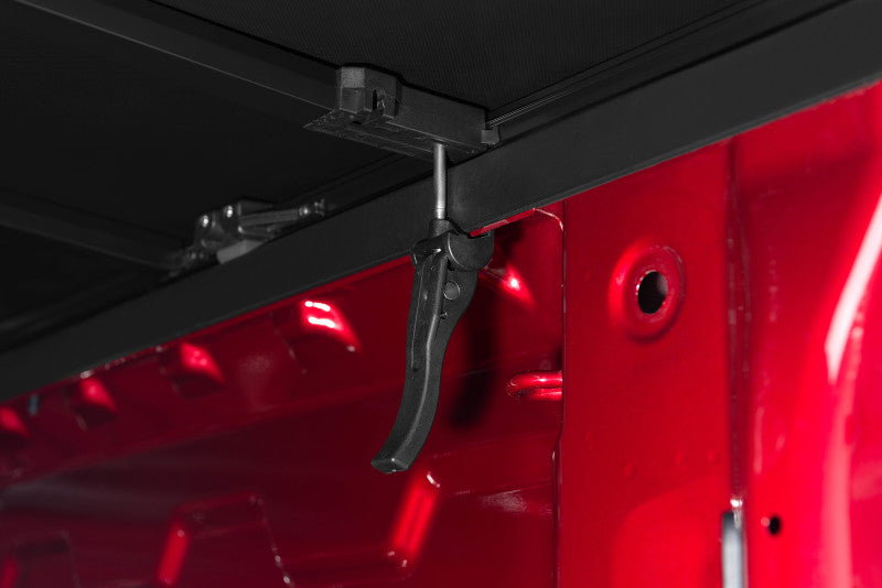 Tonno Pro 6.5ft Styleside Tri-Fold Tonneau Cover | Ford F-150 (15-20) (42-315)