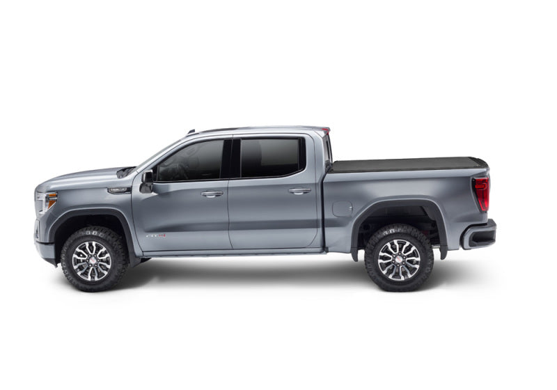 BAK Revolver X4s Hard Roll-Up Tonneau Cover | Chevrolet Colorado (15-22) / GMC Canyon (15-22) / Chevrolet Colorado ZR2 (17-22) (80126)