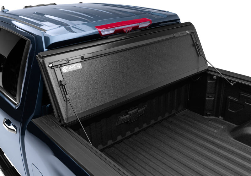 BAK 6ft 9in Bed BAKFlip G2 | Chevrolet Silverado 2500HD/3500HD (20-26) / GMC Sierra 2500HD/3500HD (20-26) (226133)