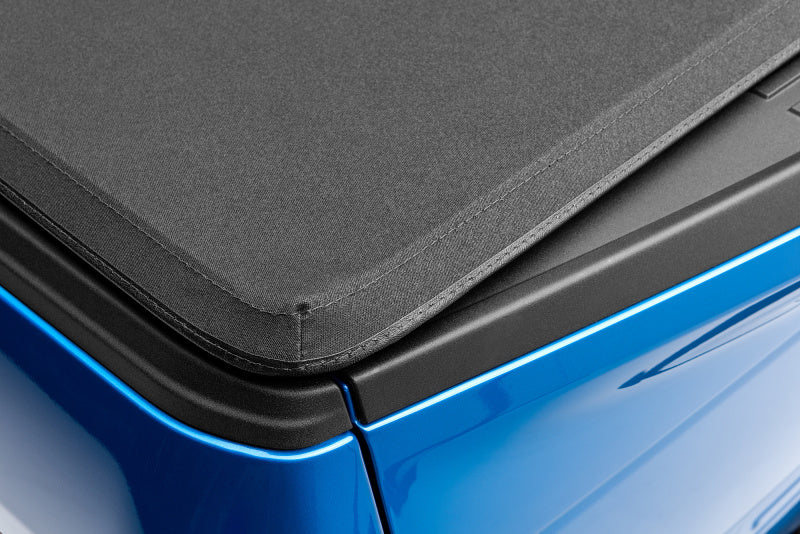 LUND 04-14 Ford F-150 Tri-Fold Tonneau Cover | Ford F-150 (04-14) (95872)